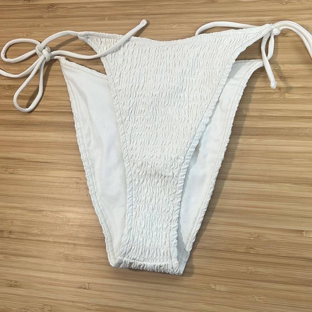 NWOT‎ L*Space White Crinkle Tie Side Bikini Bottom M